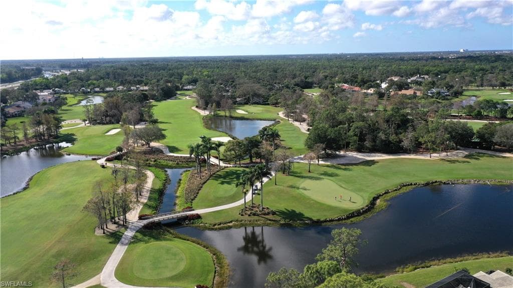6 Bramblewood PT, NAPLES FL 34105-35