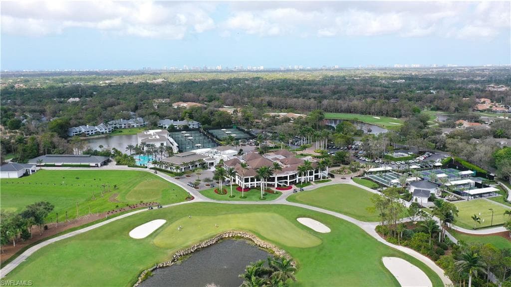 6 Bramblewood PT, NAPLES FL 34105-34