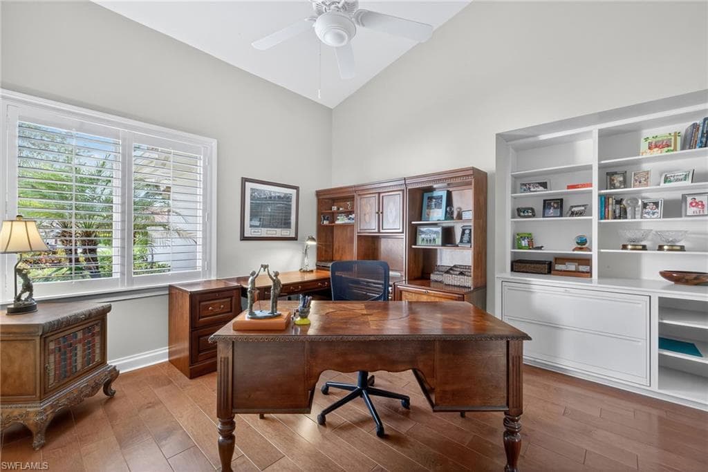 6 Bramblewood PT, NAPLES FL 34105-24