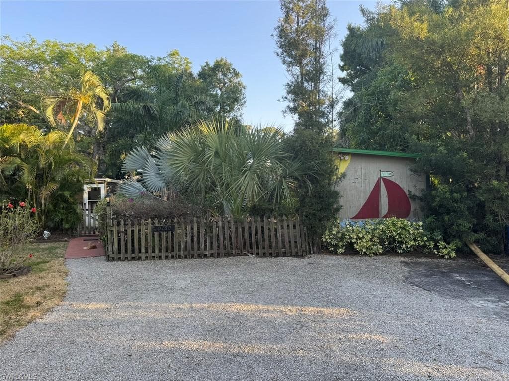 10150 Georgia ST, BONITA SPRINGS FL 34135-4