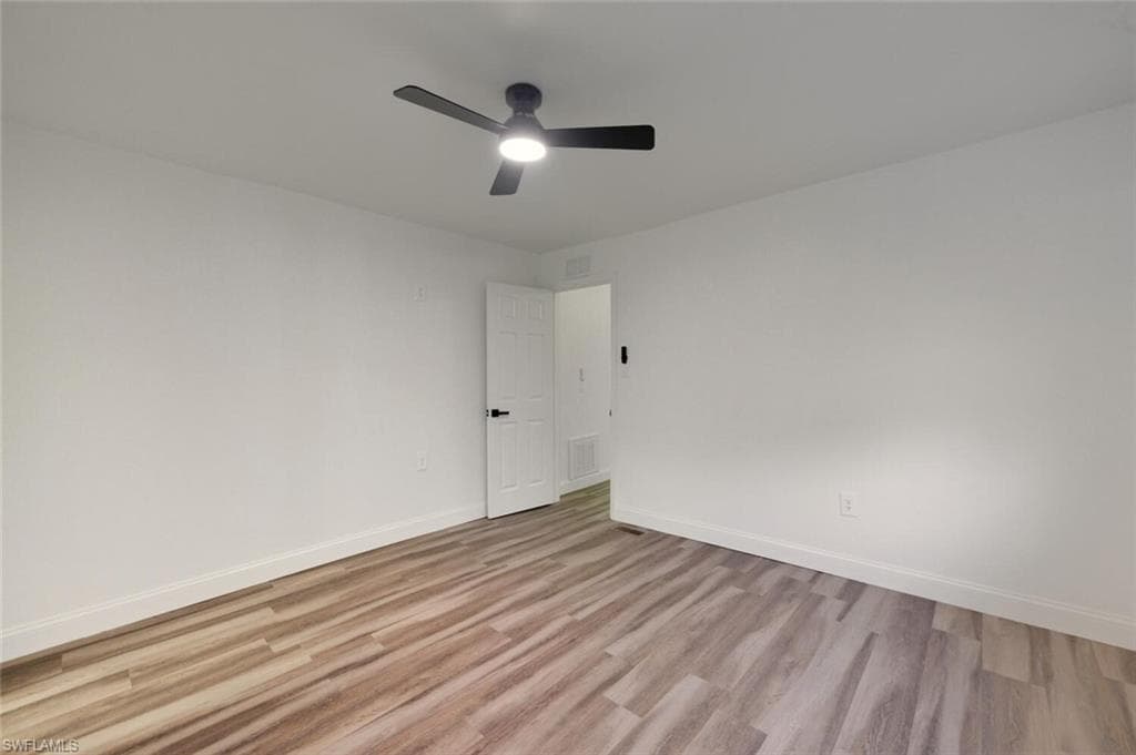 5317 Dixie DR, NAPLES FL 34113-21