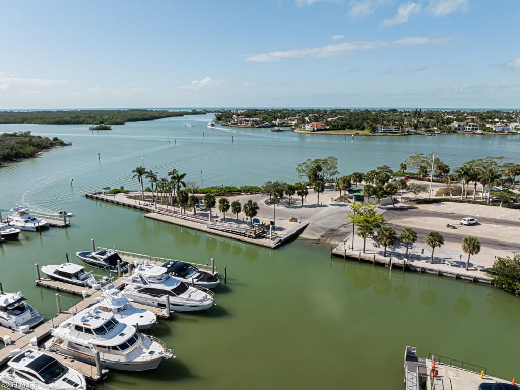 1881 Danford ST, NAPLES FL 34112-31