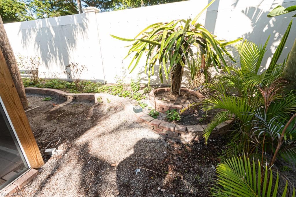 1881 Danford ST, NAPLES FL 34112-24