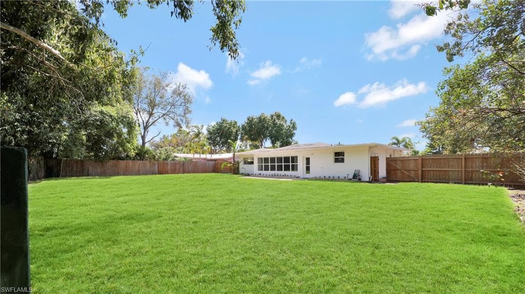 1235 Diana AVE, NAPLES FL 34103-12
