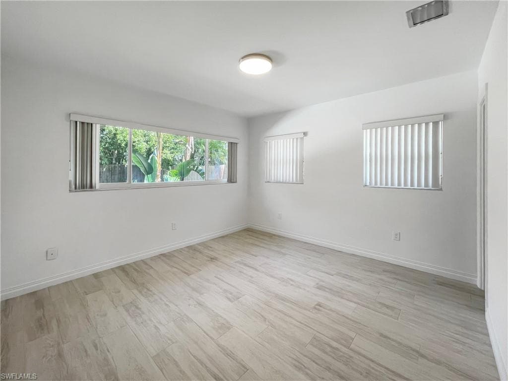 1235 Diana AVE, NAPLES FL 34103-4