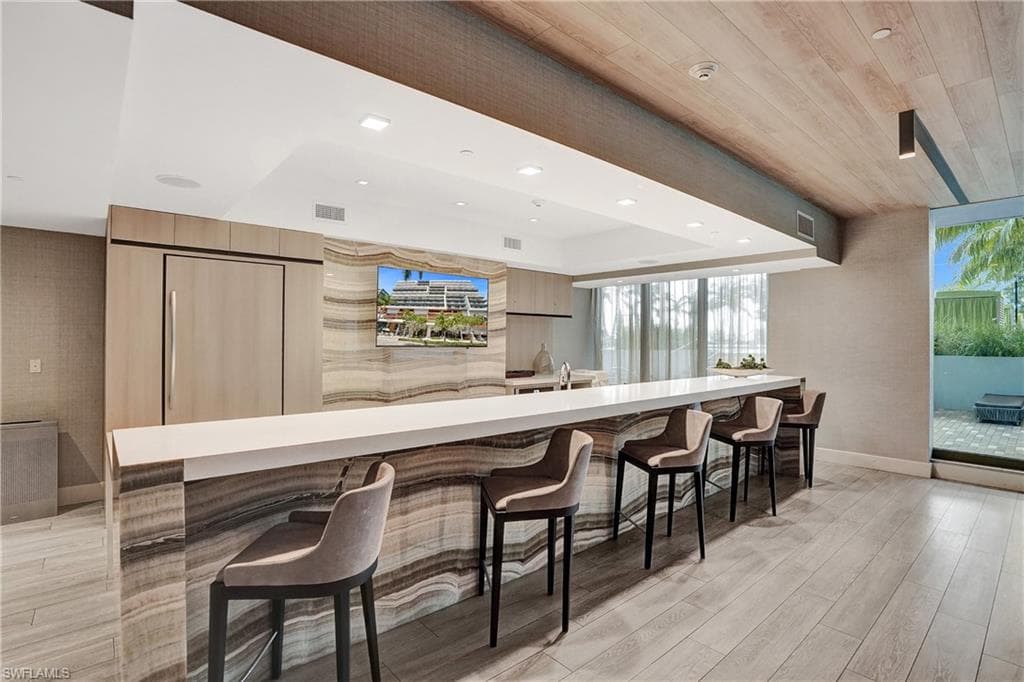 2960 NE 207 ST # 1205, AVENTURA FL 33180-6