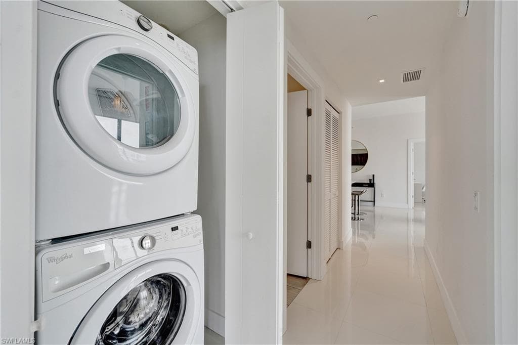 2960 NE 207 ST # 1205, AVENTURA FL 33180-27