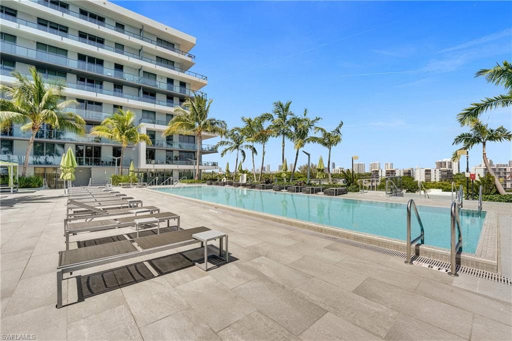 2960 NE 207 ST # 1205, AVENTURA FL 33180-13