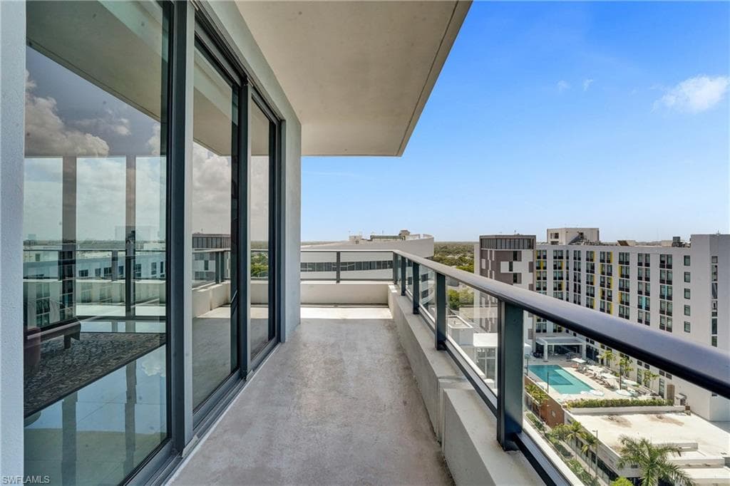 2960 NE 207 ST # 1205, AVENTURA FL 33180-49