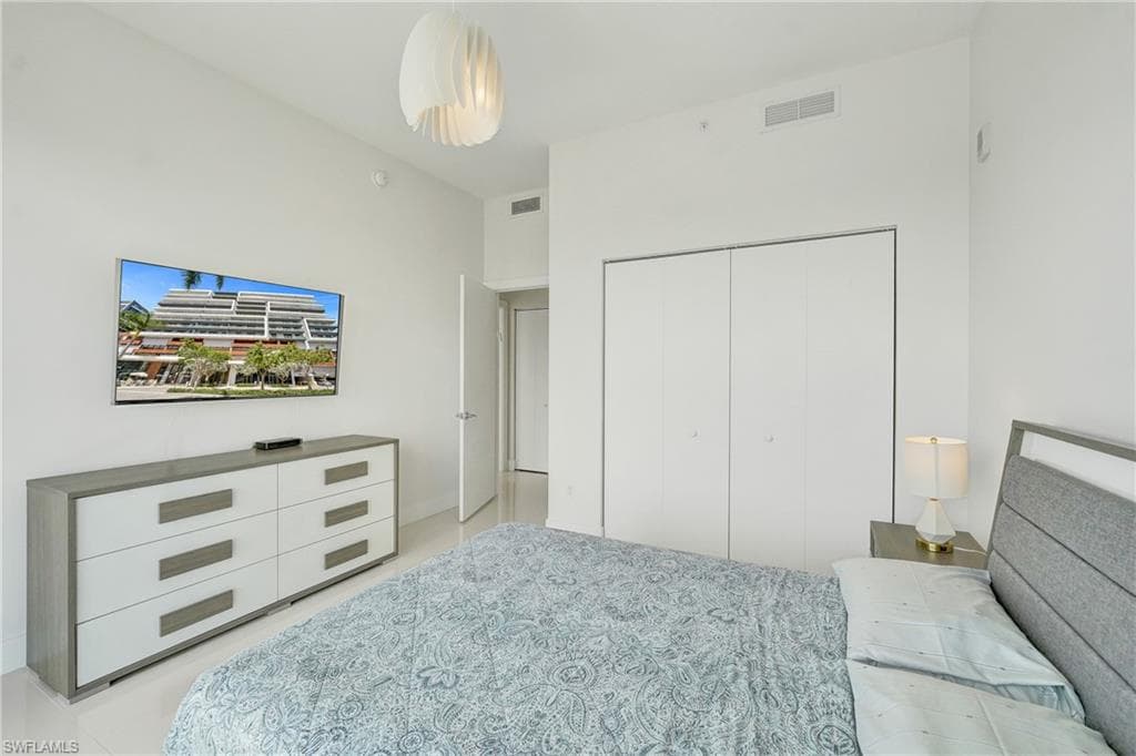 2960 NE 207 ST # 1205, AVENTURA FL 33180-36