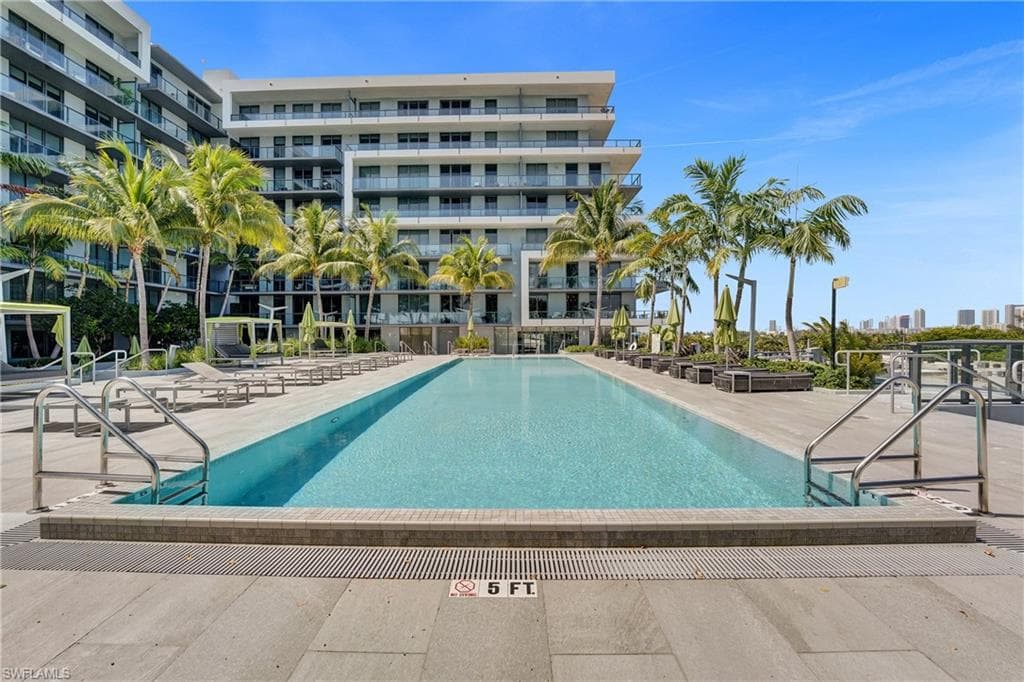 2960 NE 207 ST # 1205, AVENTURA FL 33180-14