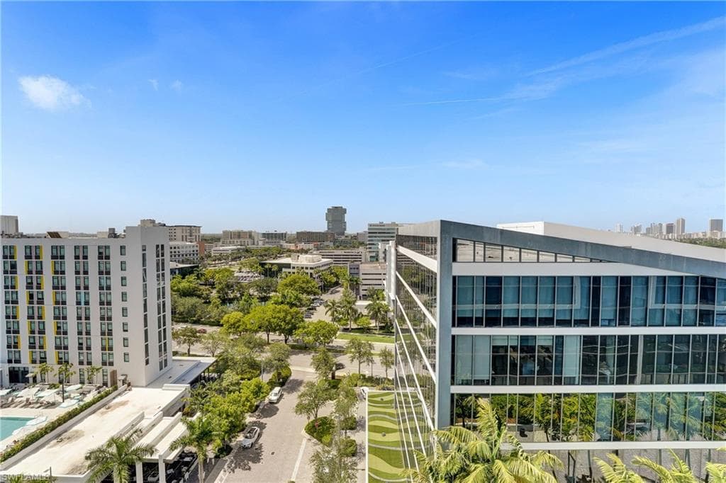 2960 NE 207 ST # 1205, AVENTURA FL 33180-47