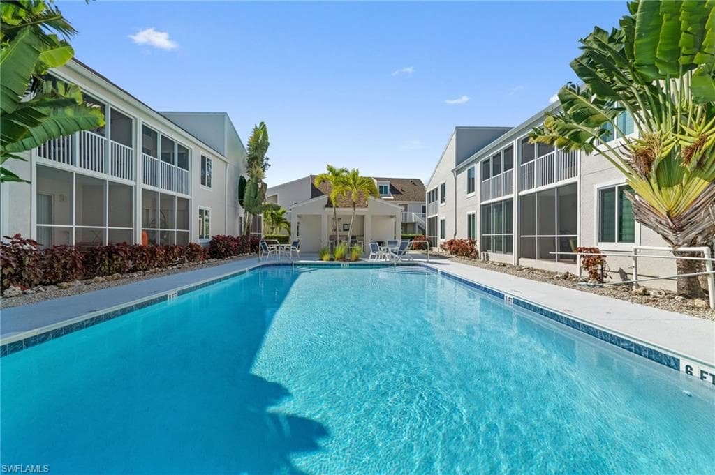 2155 San Marco RD # 204, MARCO ISLAND FL 34145-18