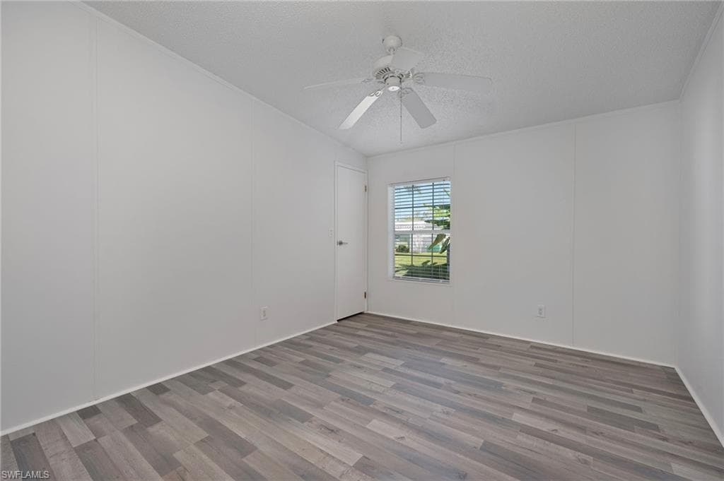 276 Grosbeak LN # 276, NAPLES FL 34114-8