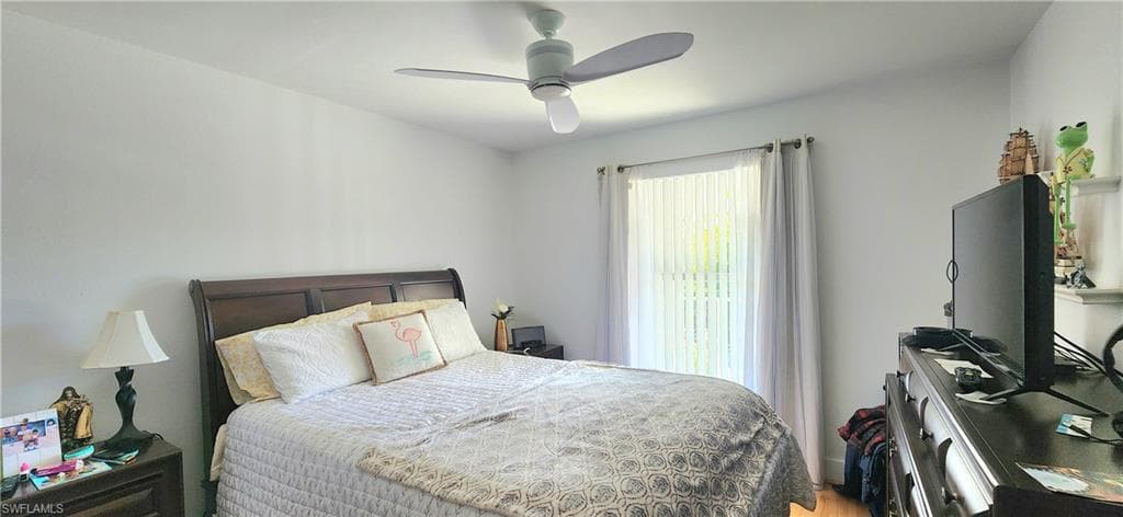 1330 Derbyshire CT # E203, NAPLES FL 34116-7