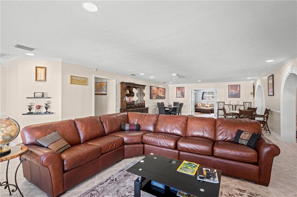 3042 Mango ST, FORT MYERS FL 33916-6