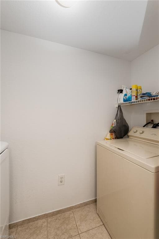 8290 Ibis Club LN # 902, NAPLES FL 34104-22