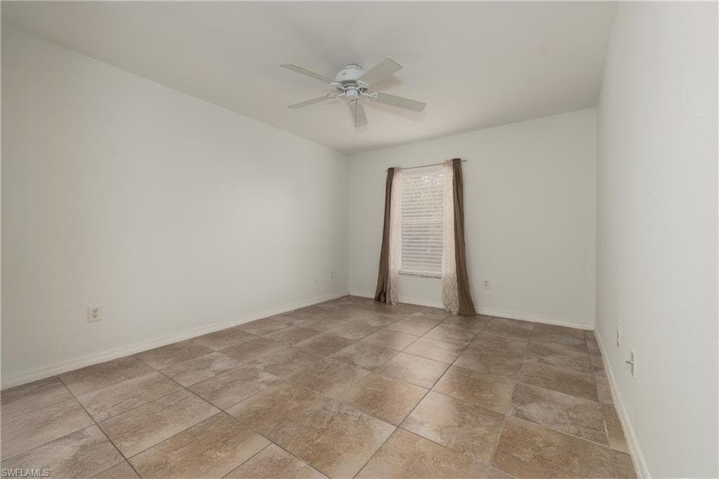 8290 Ibis Club LN # 902, NAPLES FL 34104-15