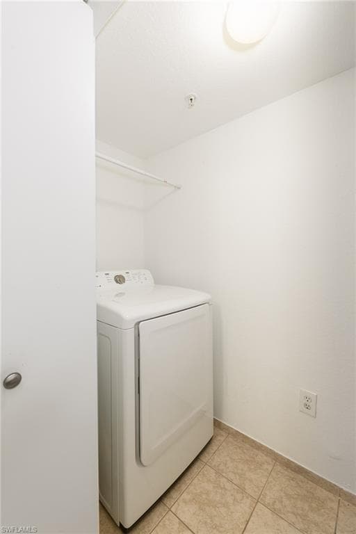 8290 Ibis Club LN # 902, NAPLES FL 34104-21