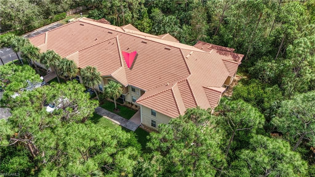 8290 Ibis Club LN # 902, NAPLES FL 34104-36