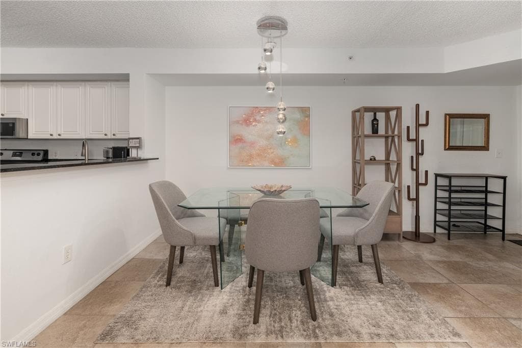 8290 Ibis Club LN # 902, NAPLES FL 34104-14
