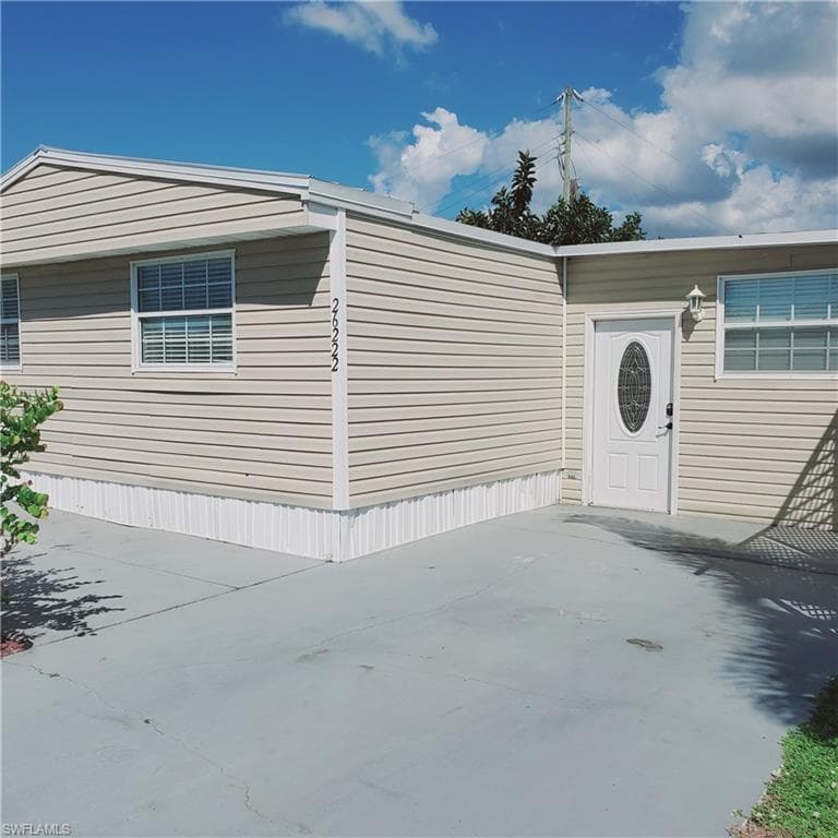 26222 Earl RD, BONITA SPRINGS FL 34135-1