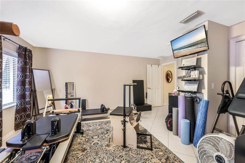 761 Pine Vale DR, NAPLES FL 34104-18
