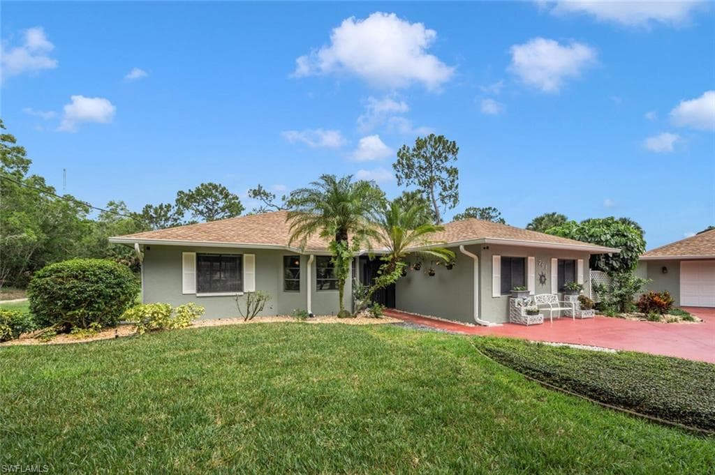 761 Pine Vale DR, NAPLES FL 34104-3