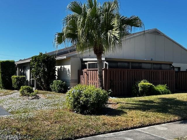 5270 Cedarbend DR # 1, FORT MYERS FL 33919-16