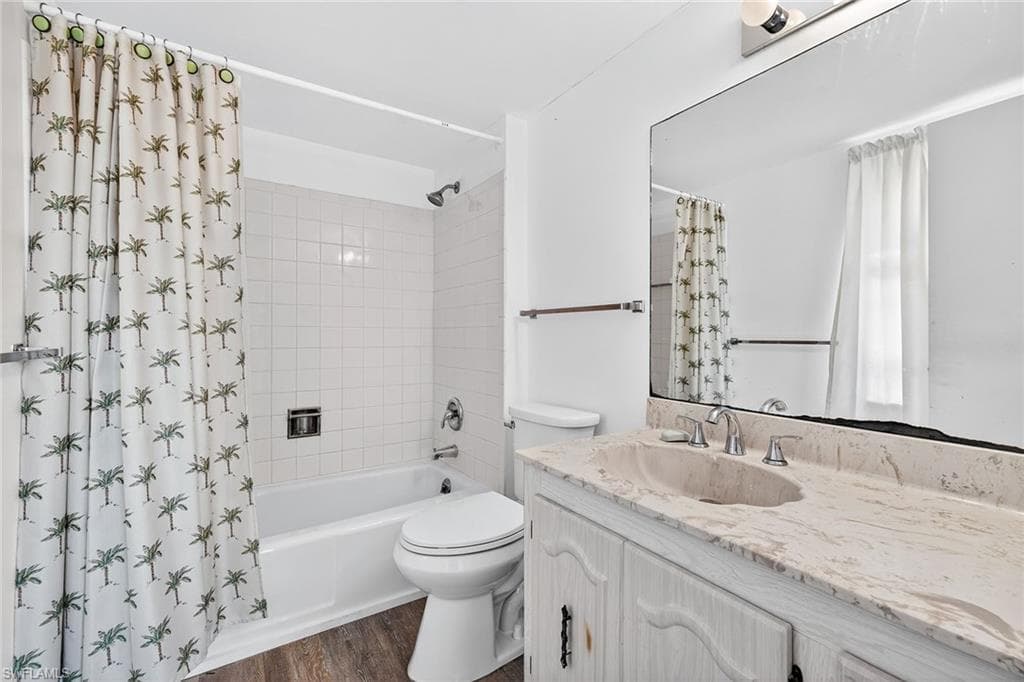 200 Pebble Beach BLVD # D406, NAPLES FL 34113-12