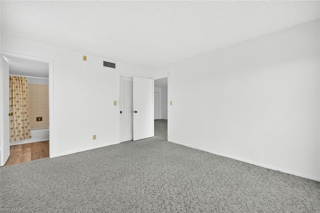 200 Pebble Beach BLVD # D406, NAPLES FL 34113-9