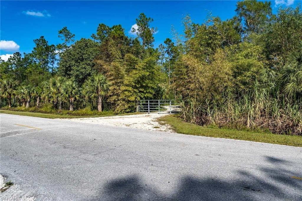 1065 Sanctuary RD, NAPLES FL 34120-28