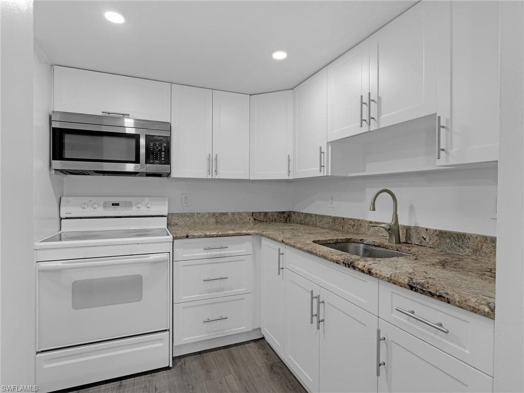 3704 Broadway # 208, FORT MYERS FL 33901-12