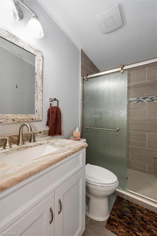 102 Elise DR-11