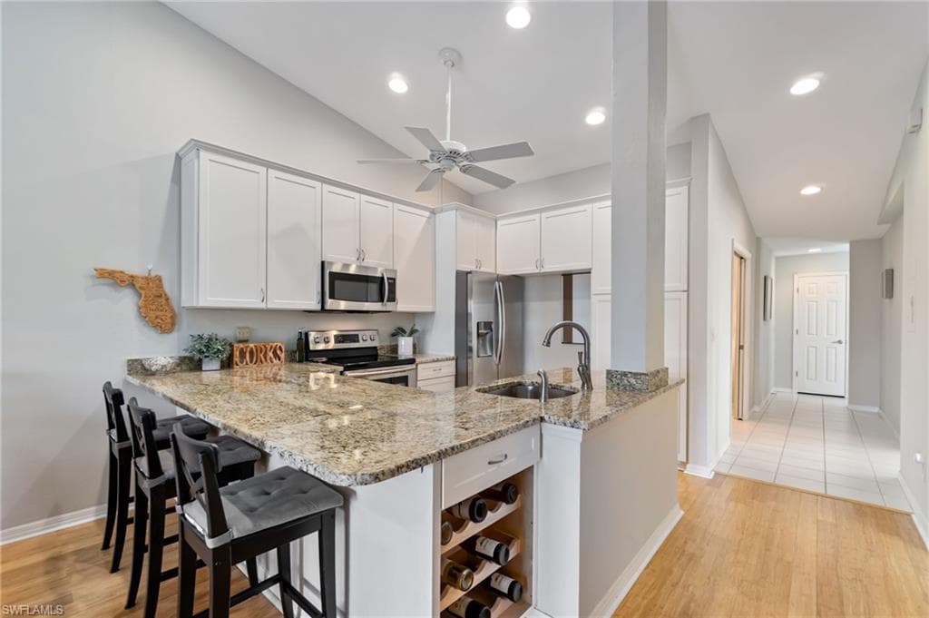 834 Gulf Pavilion DR # 201, NAPLES FL 34108-8