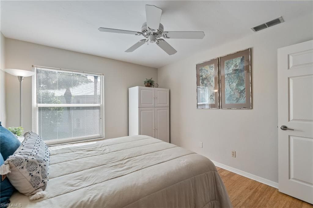 834 Gulf Pavilion DR # 201, NAPLES FL 34108-29