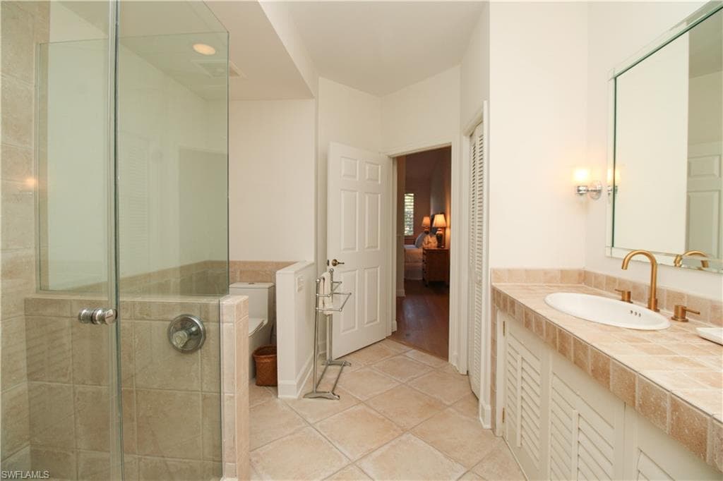 26956 Montego Pointe CT # 201, BONITA SPRINGS FL 34134-35