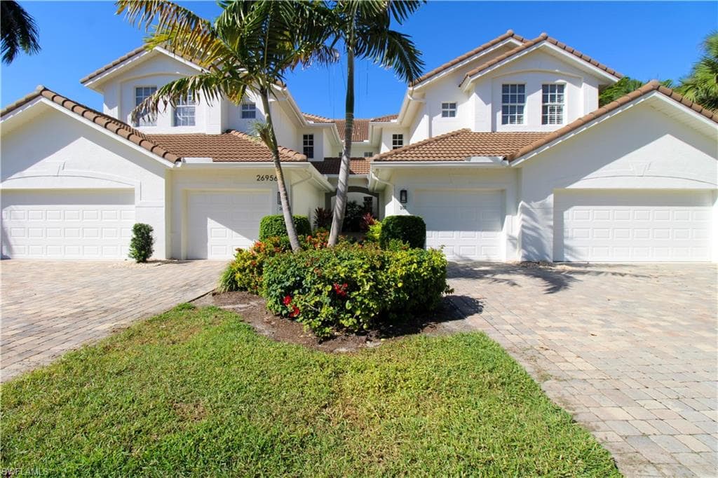 26956 Montego Pointe CT # 201, BONITA SPRINGS FL 34134-3