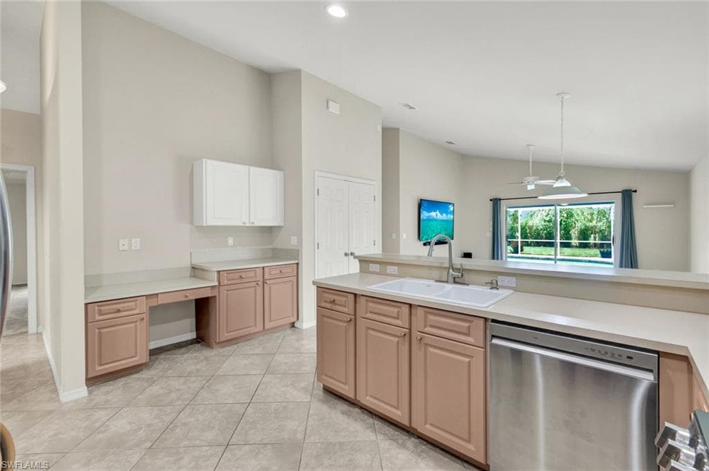 15645 Beachcomber AVE, FORT MYERS FL 33908-12