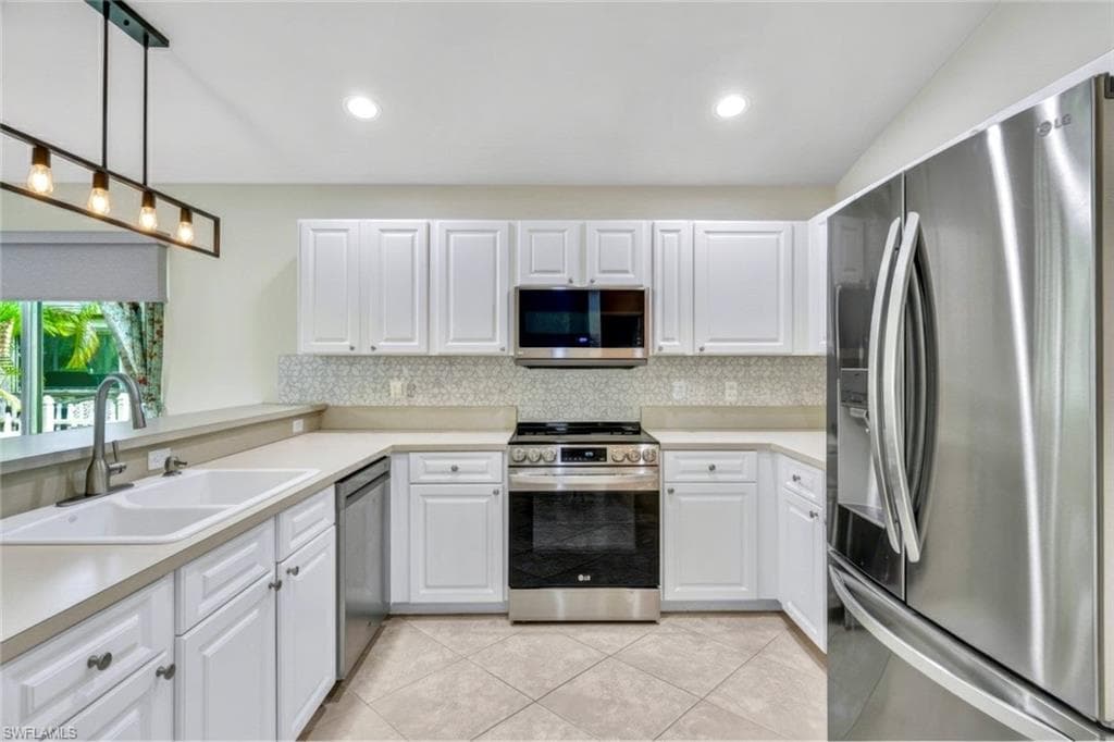 15645 Beachcomber AVE, FORT MYERS FL 33908-11