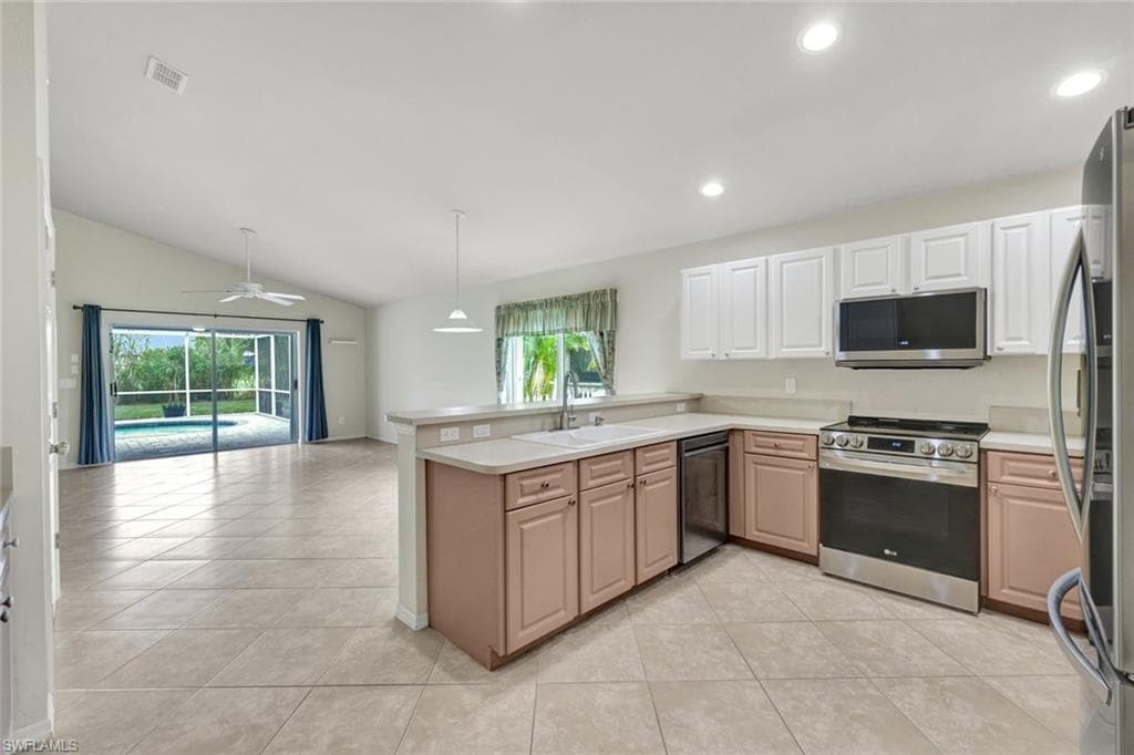 15645 Beachcomber AVE, FORT MYERS FL 33908-14