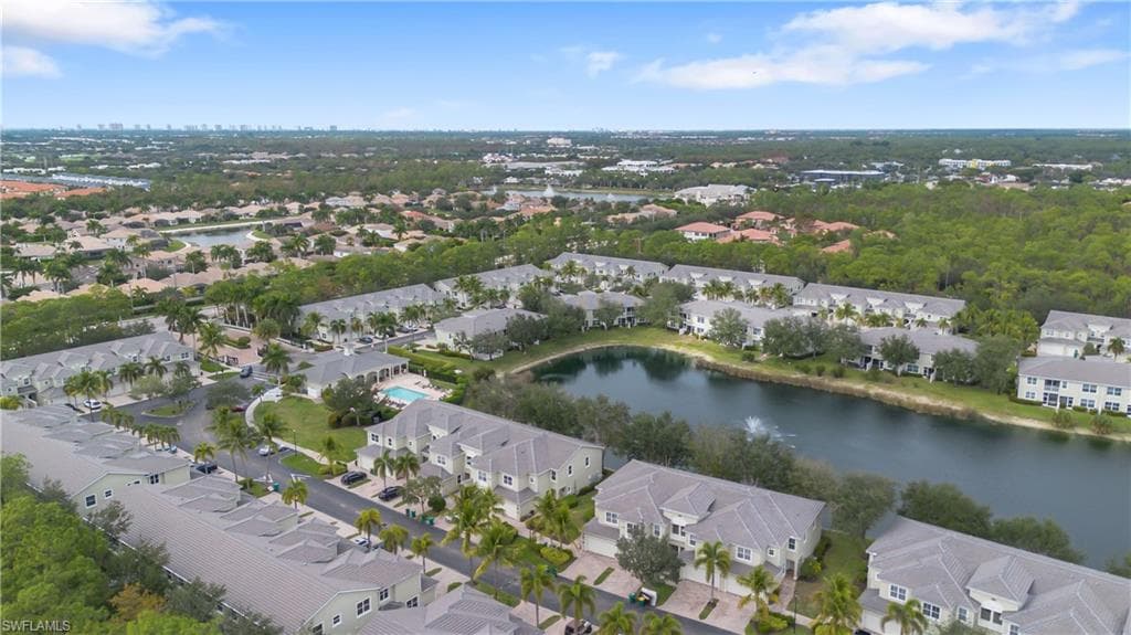 1320 Mariposa CIR 104-35