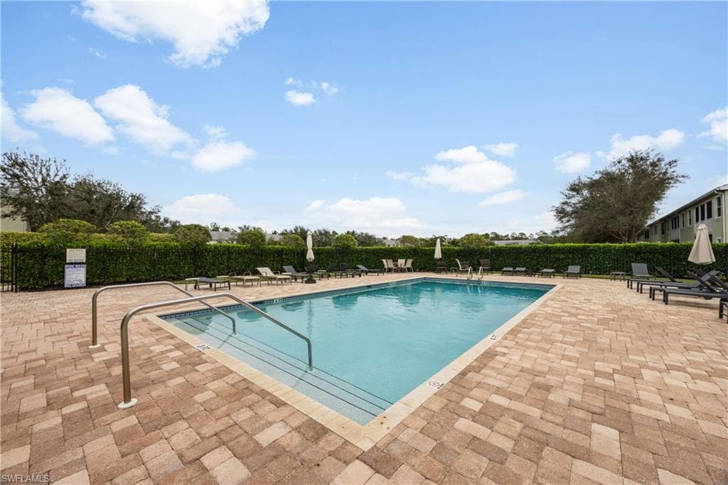 1320 Mariposa CIR 104-29