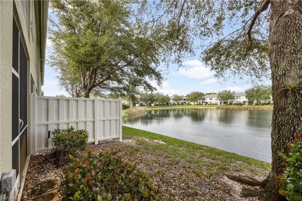 1320 Mariposa CIR 104-13
