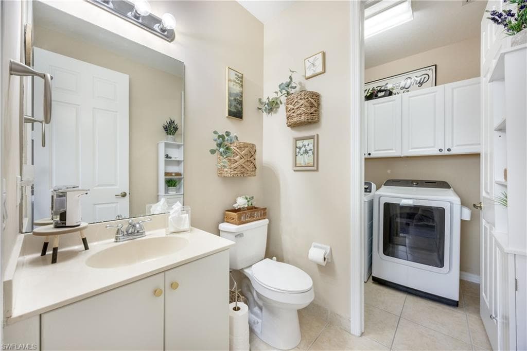 1320 Mariposa CIR 104-17
