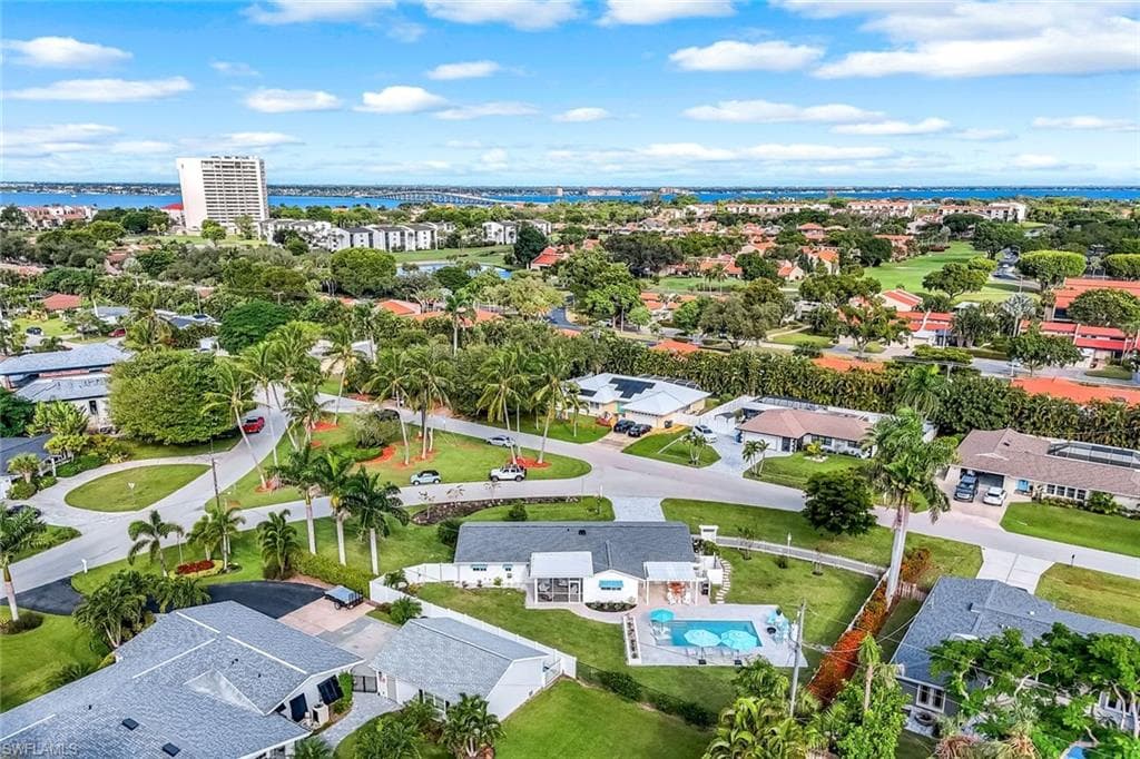 1086 N Town And River DR, FORT MYERS FL 33919-41