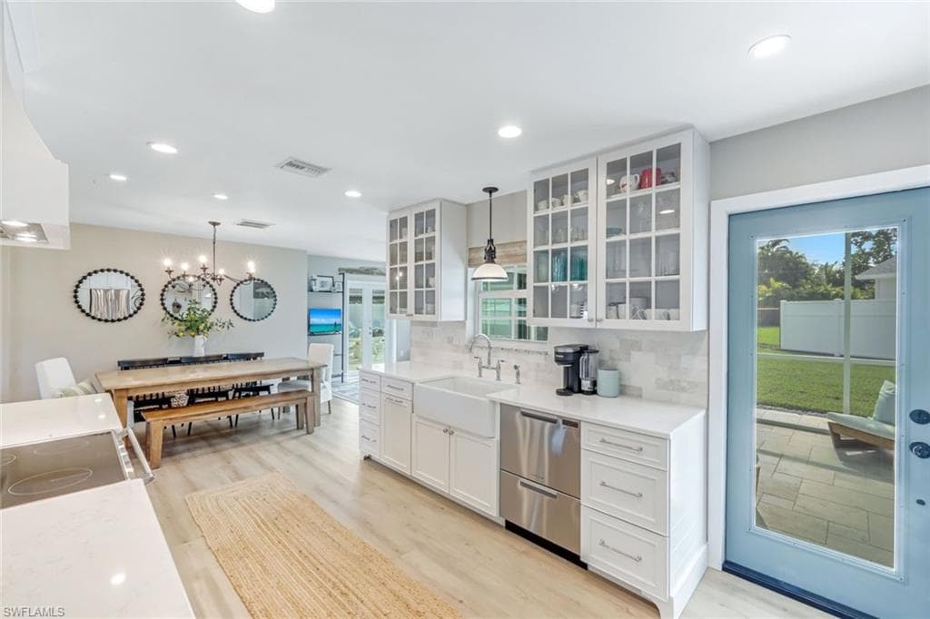 1086 N Town And River DR, FORT MYERS FL 33919-11