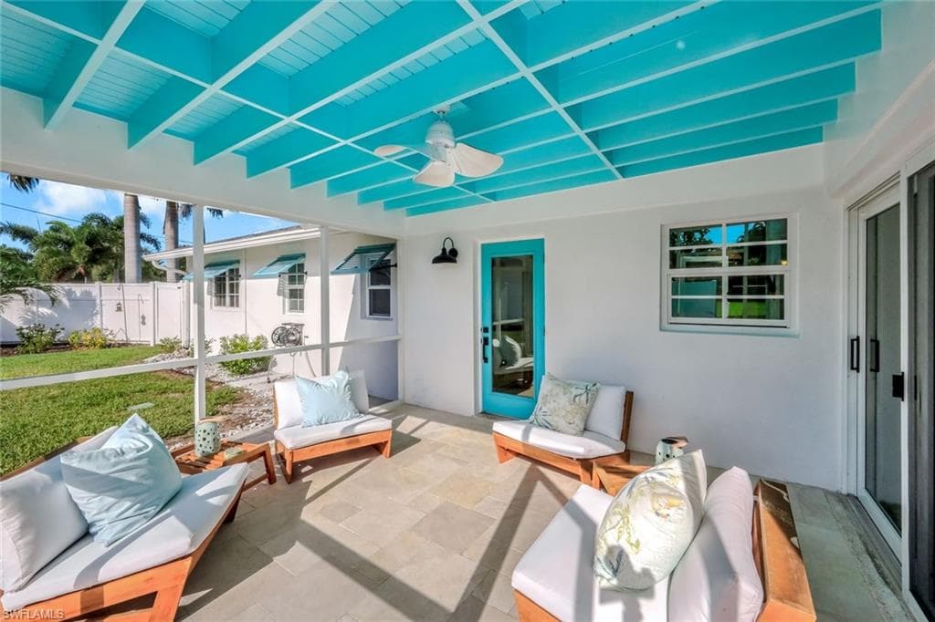 1086 N Town And River DR, FORT MYERS FL 33919-25