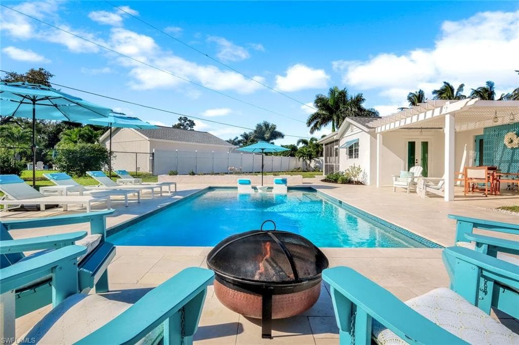 1086 N Town And River DR, FORT MYERS FL 33919-29