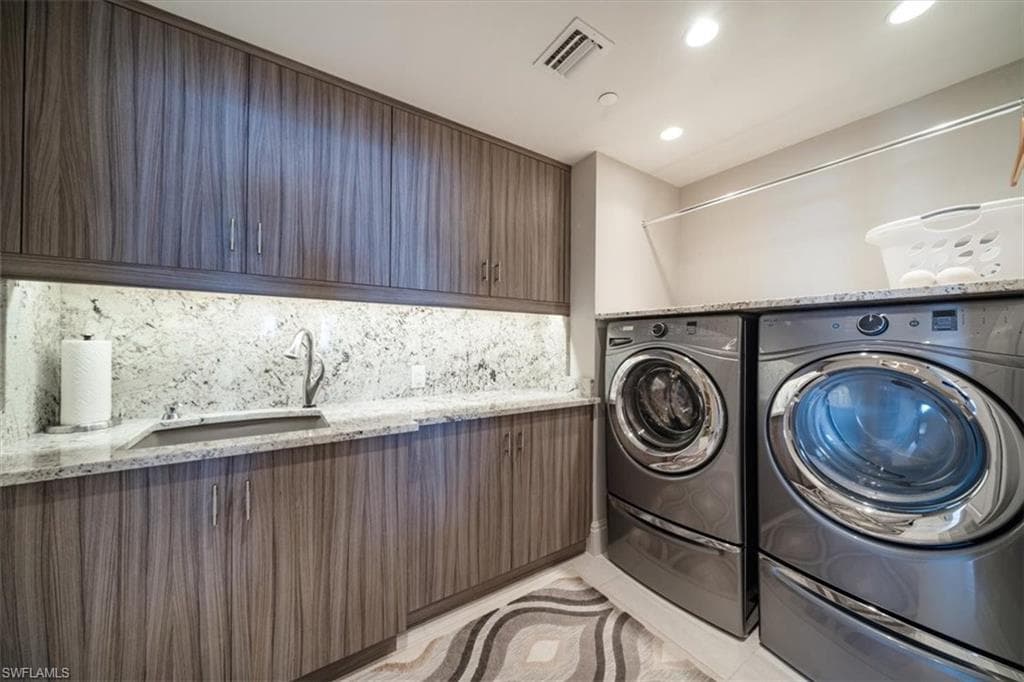 10 Seagate DR # 10N, NAPLES FL 34103-19